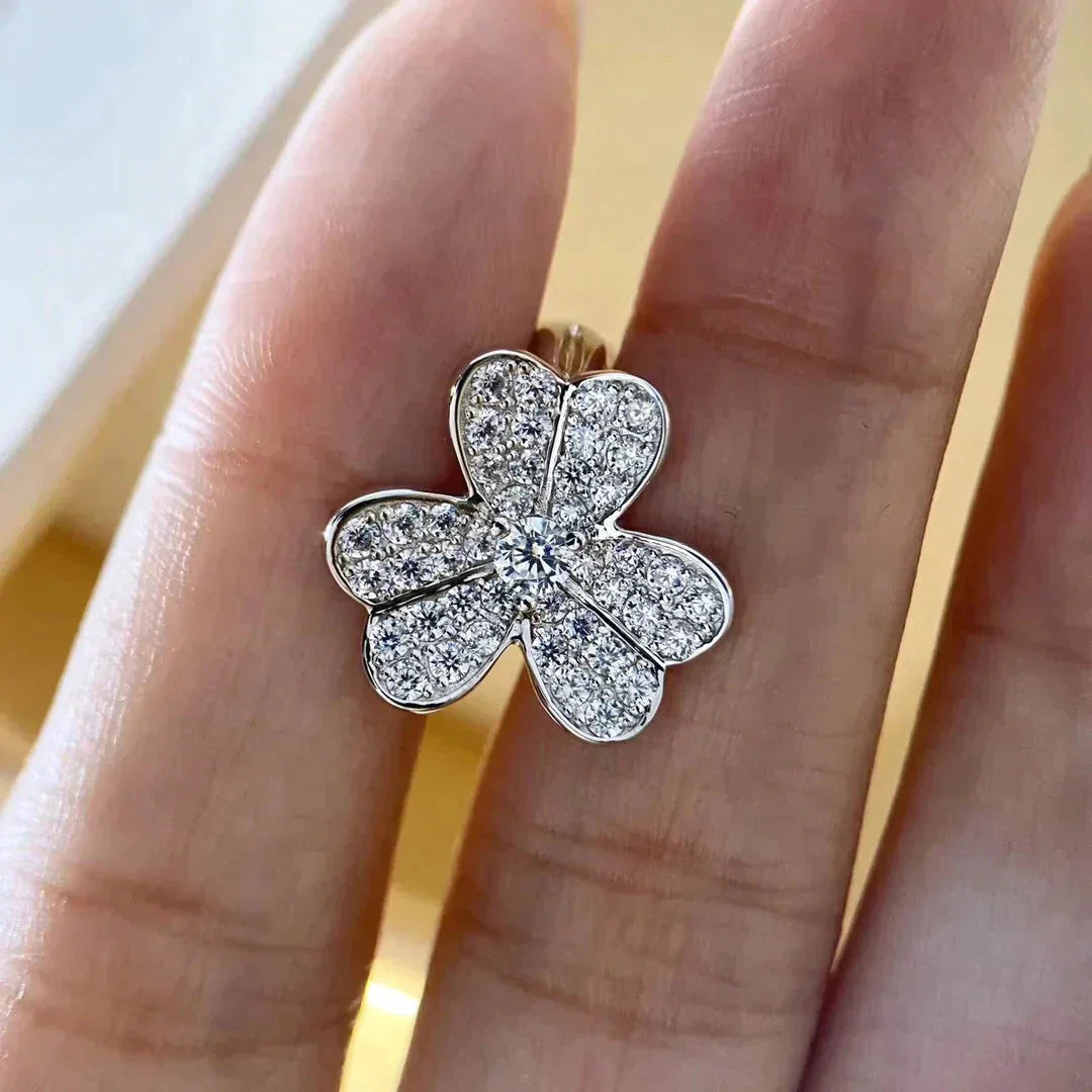 [Psychic Jewelrys]CLOVER COMOS DIAMOND EARRINGS SILVER
