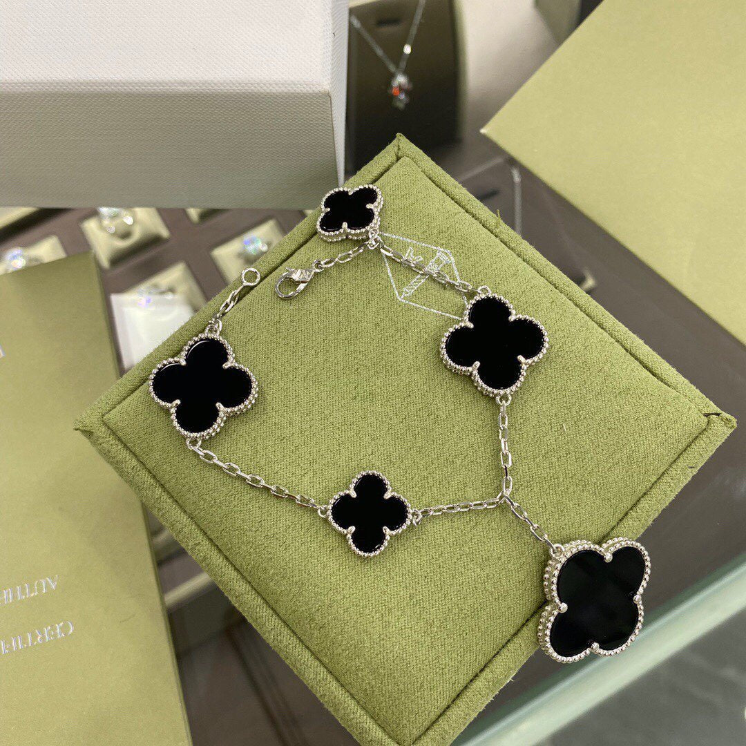 [Psychic Jewelrys]CLOVER 5 MOTIFS SIVLER ONYX BRACELET