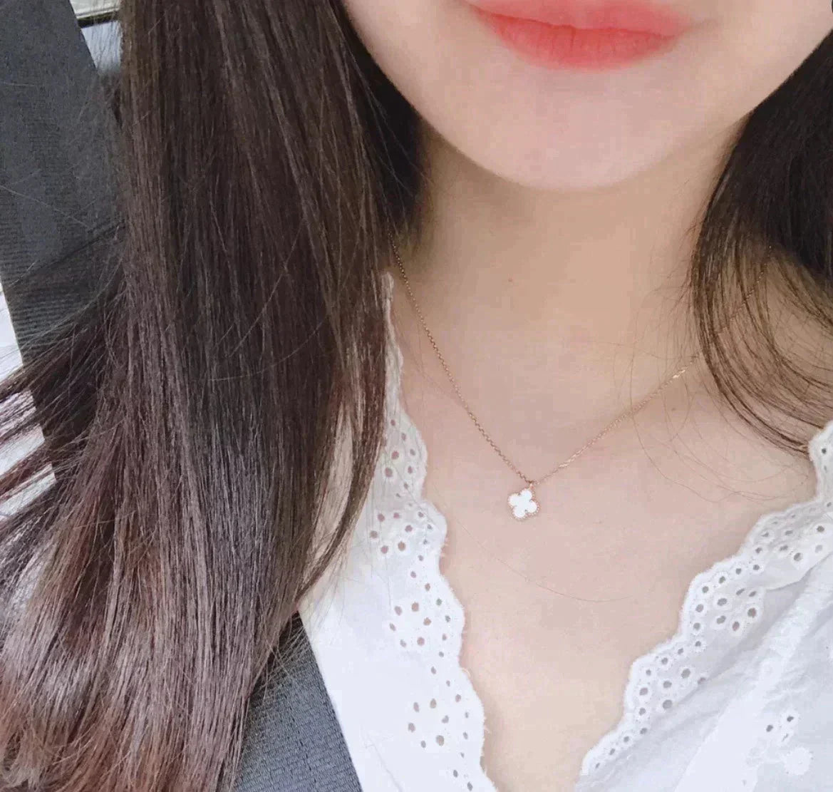 [Psychic Jewelrys]CLOVER MINI 9.5MM WHITE MOTHER-OF-PEARL NECKLACE