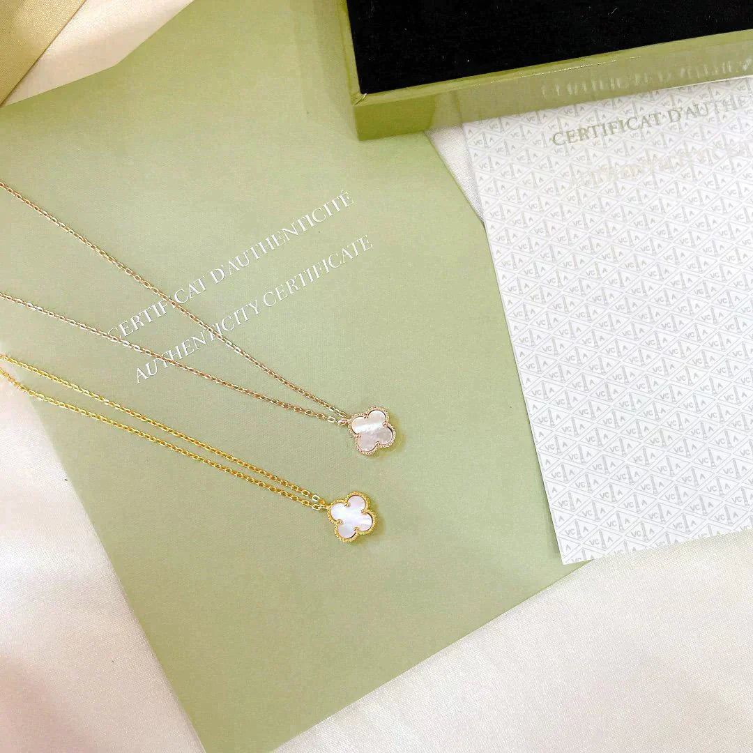 [Psychic Jewelrys]CLOVER MINI 9.5MM WHITE MOTHER-OF-PEARL NECKLACE