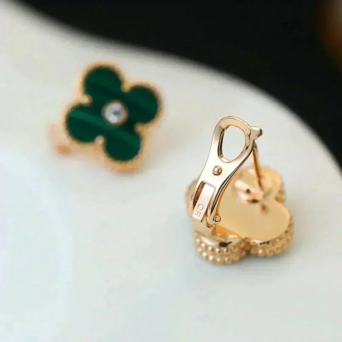 [Psychic Jewelrys]CLOVER MEDIUM 1 MOTIFS MALACHITE DIAMOND EARRINGS