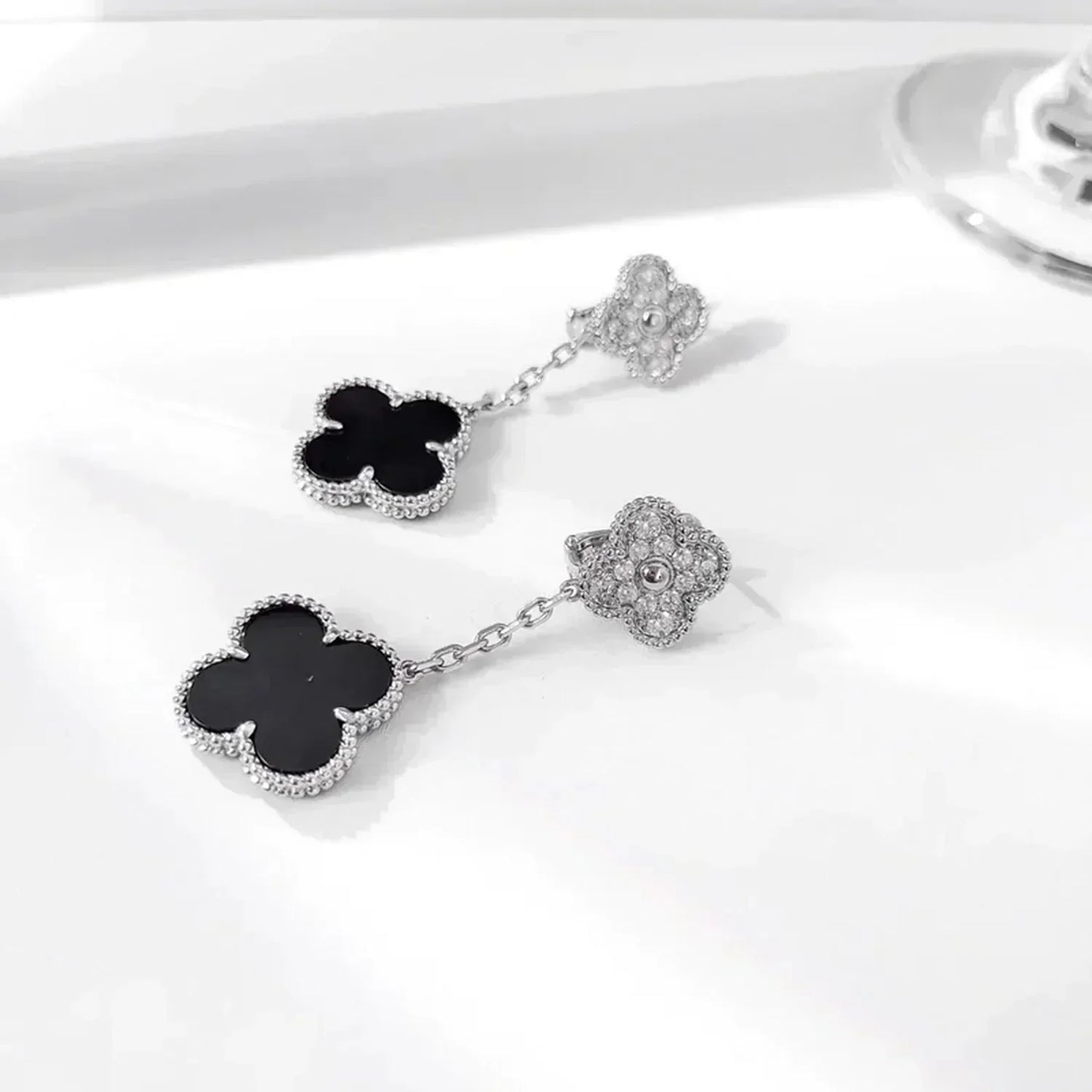 [Psychic Jewelrys]CLOVER 2 MOTIFS  DIAMOND ONYX EARRINGS SILVER