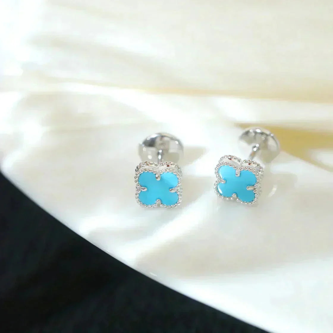 [Psychic Jewelrys]CLOVER MINI 9.5MM ONYX STUD EARRINGS SILVER