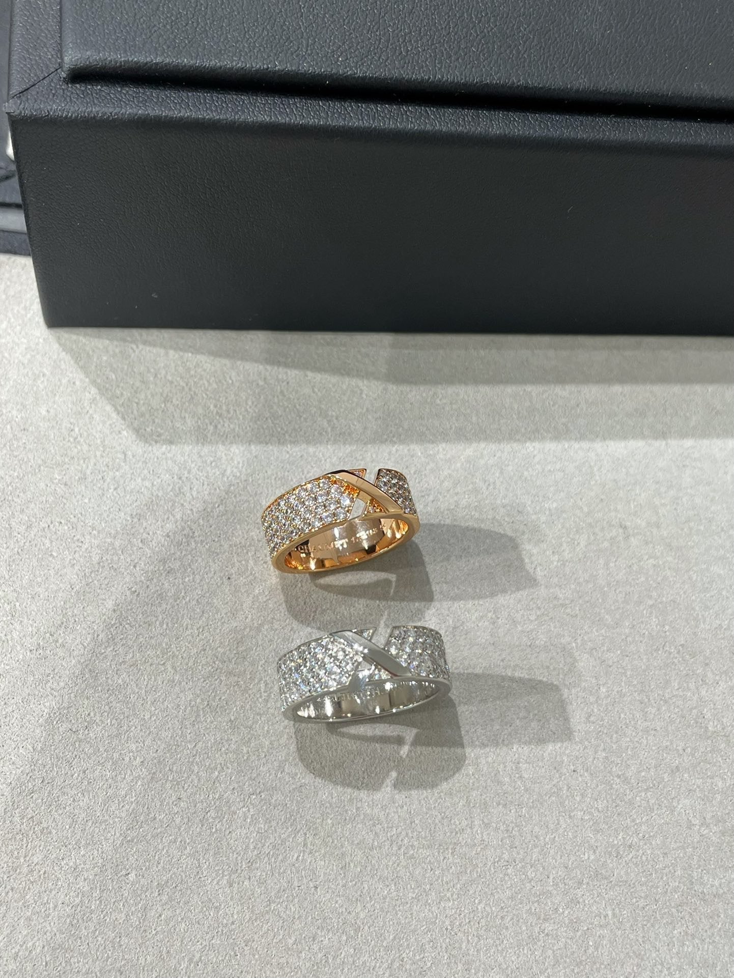 [Psychic Jewelrys]LIENS EVIDENCE  DIAMOND PAVED RING