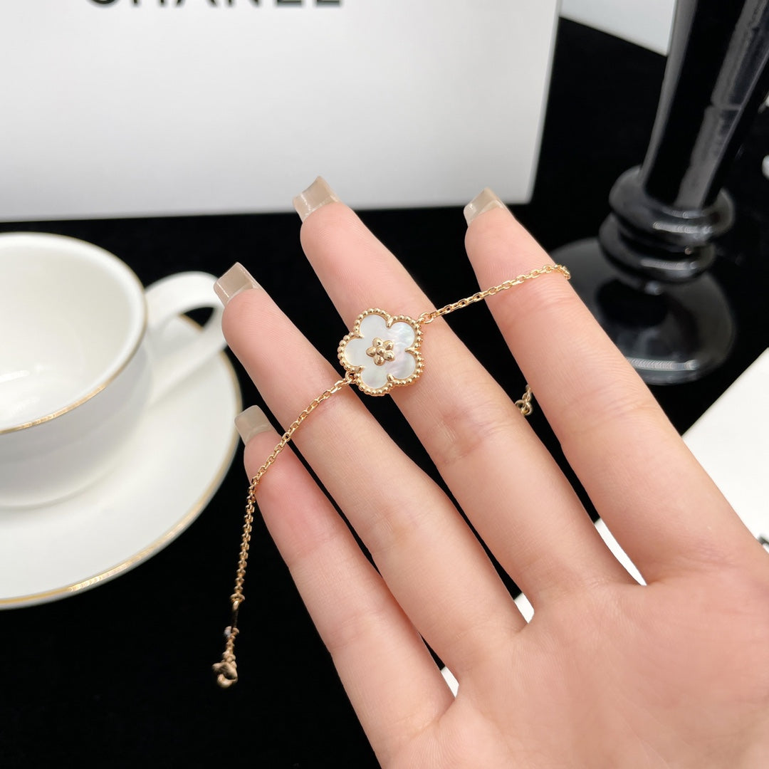 [Psychic Jewelrys]LUCKY SPRING ROSE GOLD MOP BRACELET