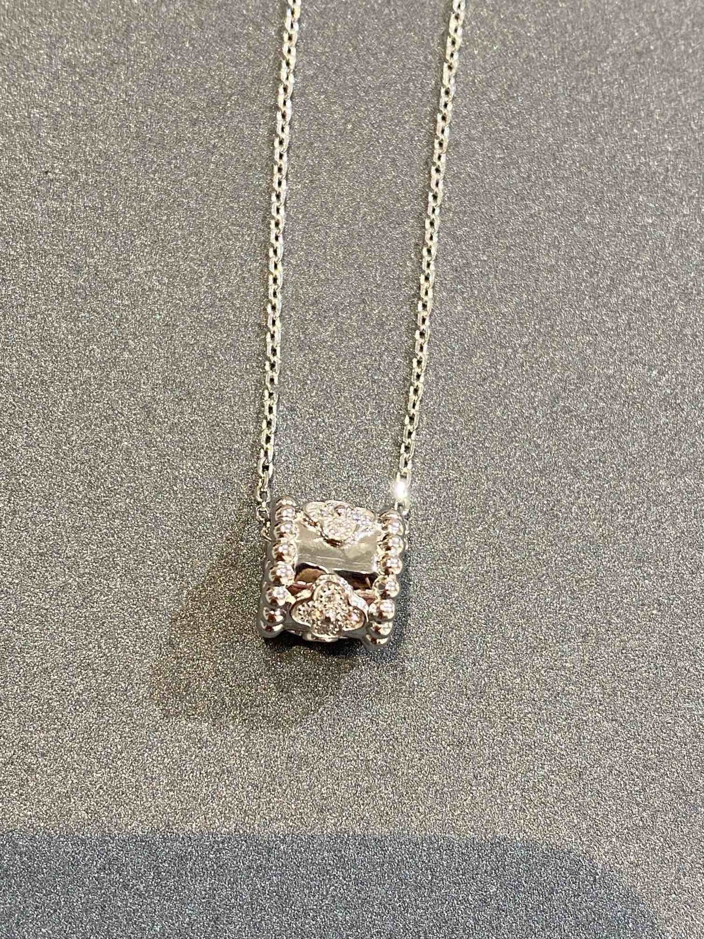 [Psychic Jewelrys]PERLEE PEDANT SIVLER DIAMOND NECKLACE