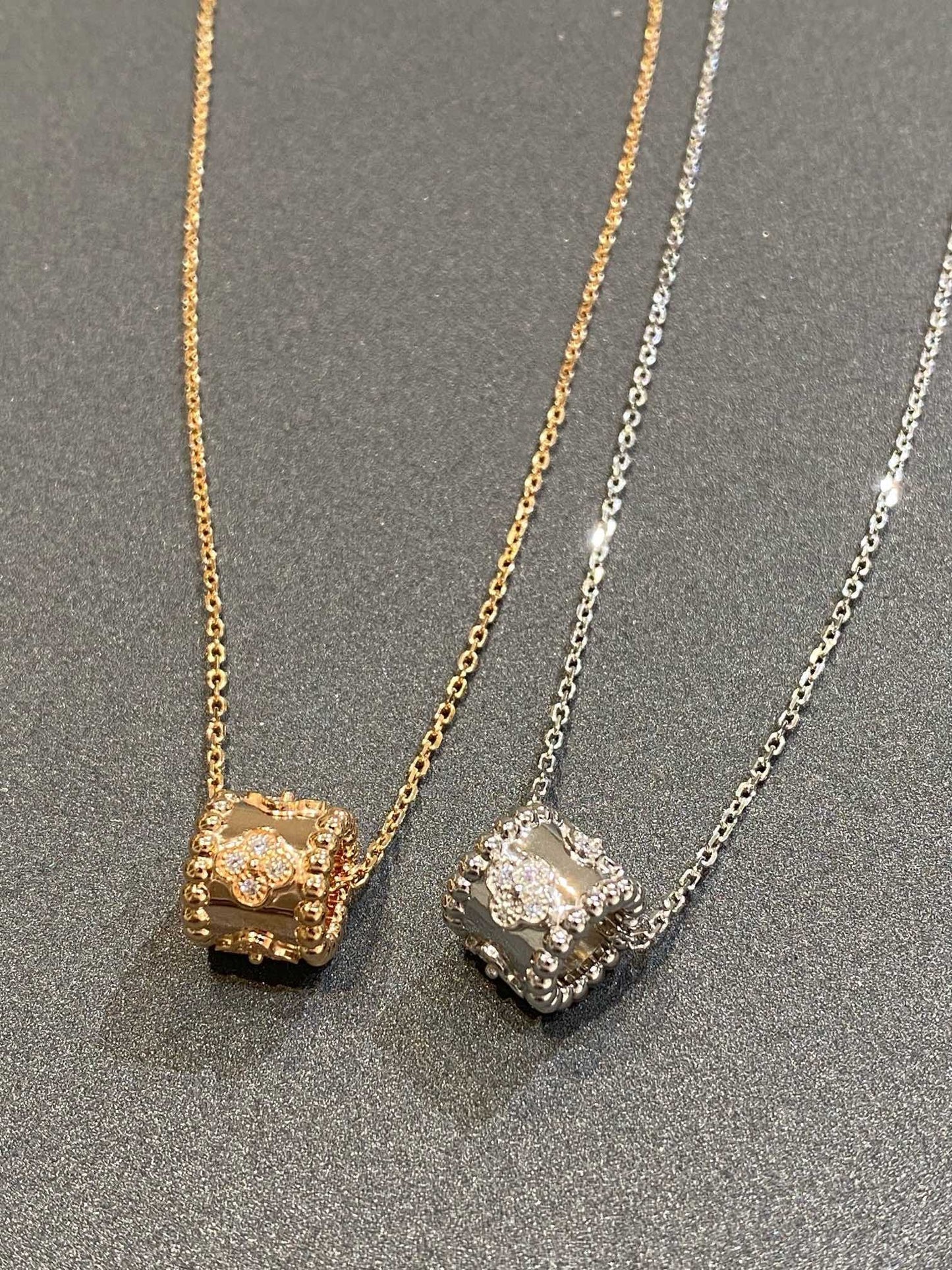 [Psychic Jewelrys]PERLEE PEDANT SIVLER DIAMOND NECKLACE