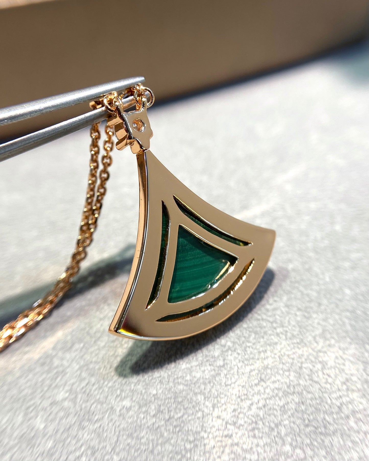 [Psychic Jewelrys]DREAM MALACHITE DIAMOND PAVED PINK GOLD NECKLACE