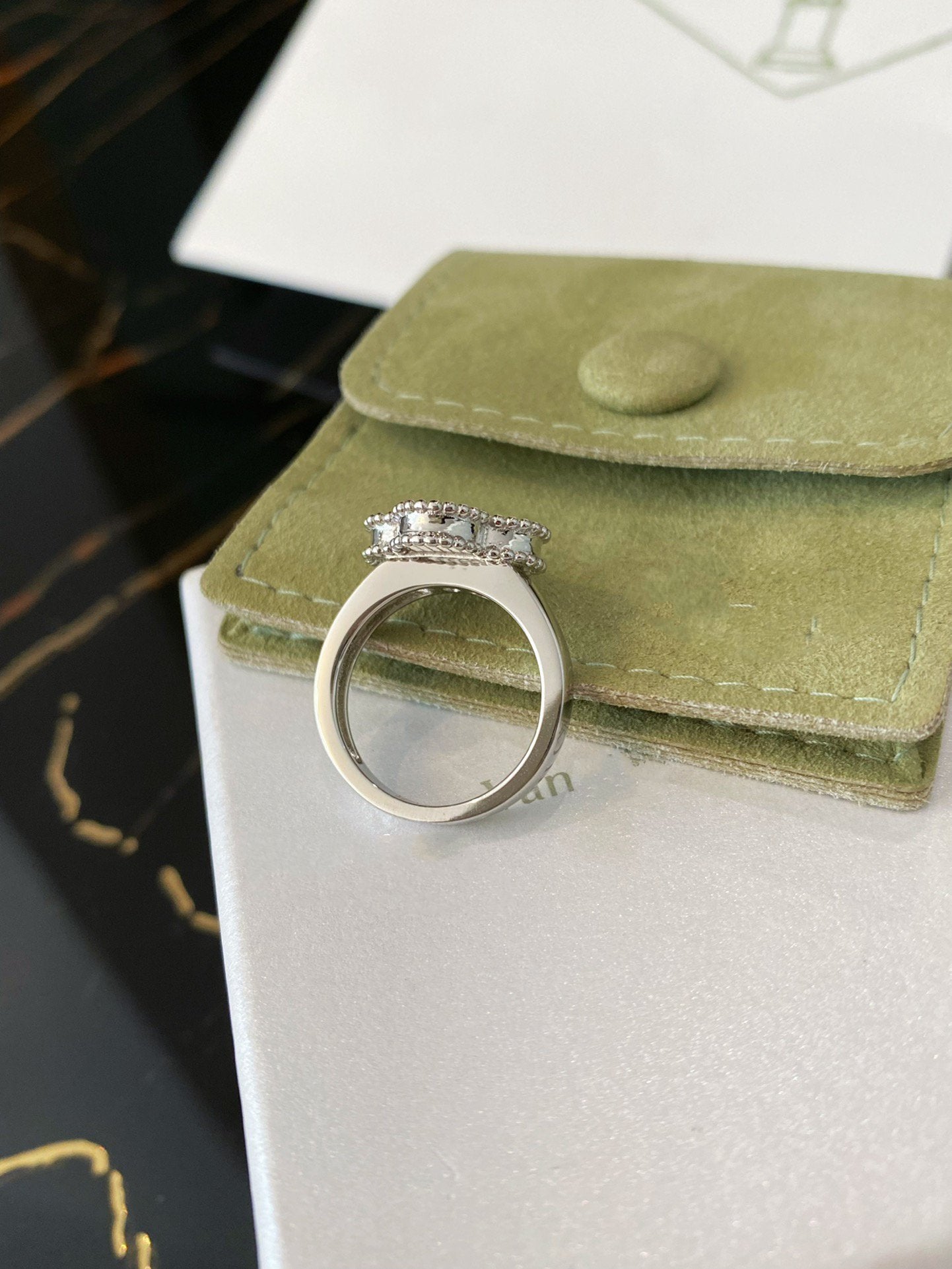 [Psychic Jewelrys]CLOVER SILVER RING