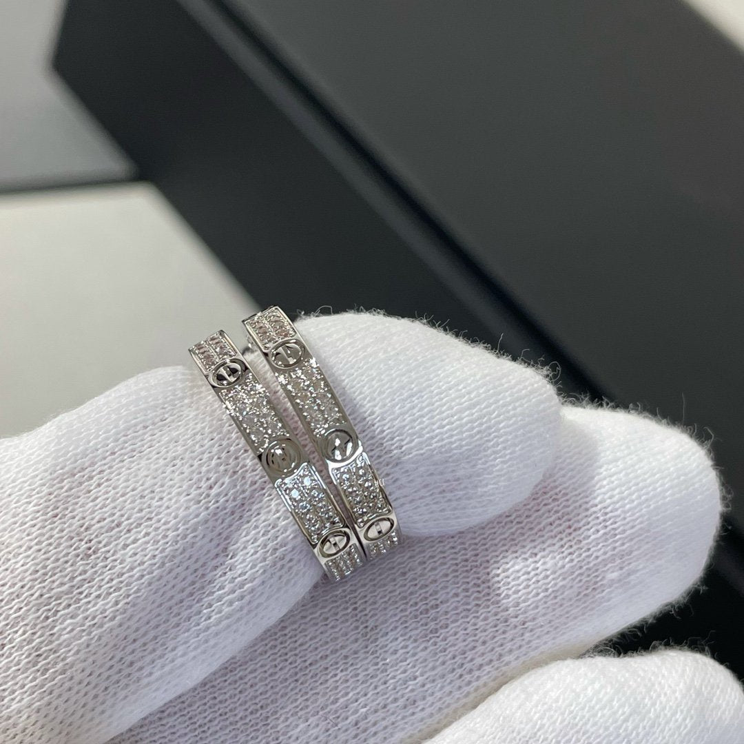 [Psychic Jewelrys]LOVE DIAMOND SILVER HOOP EARRINGS