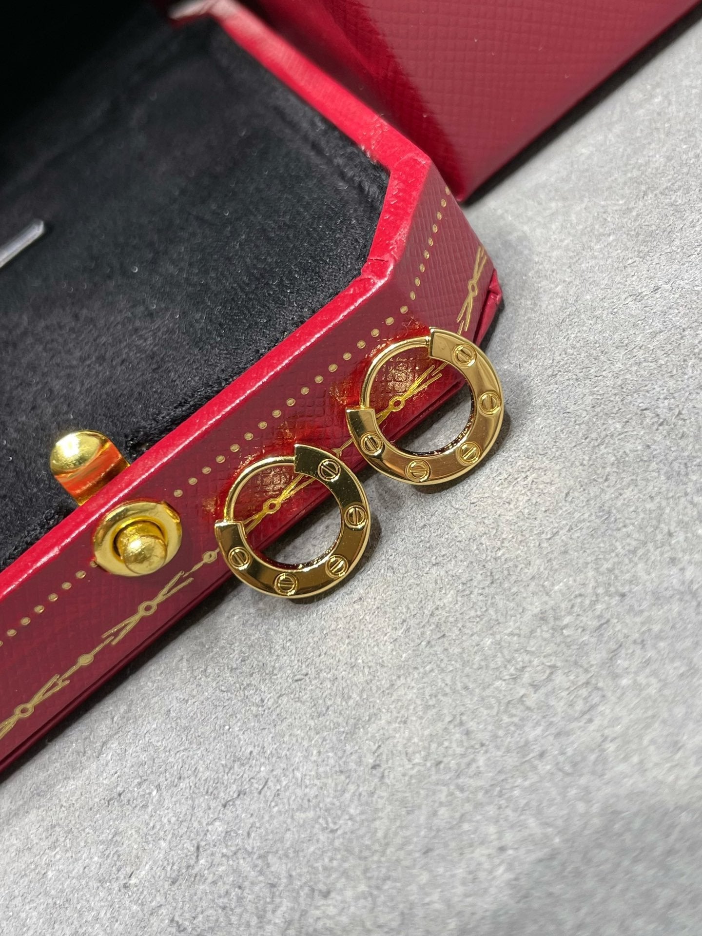 [Psychic Jewelrys]LOVE MINI EARRINGS