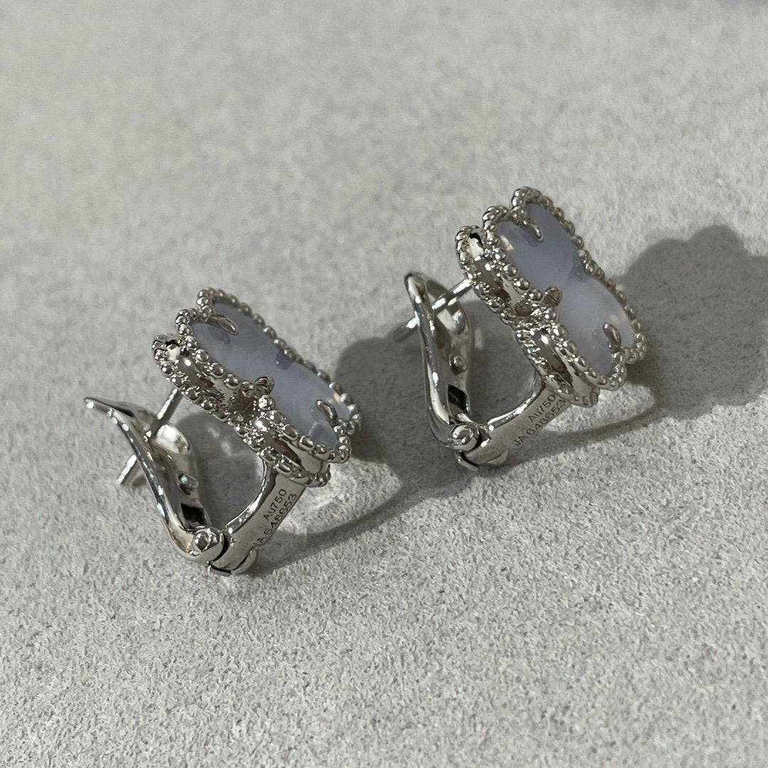 [Psychic Jewelrys]CLOVER CHALCEDONY SILVER STUD EARRINGS