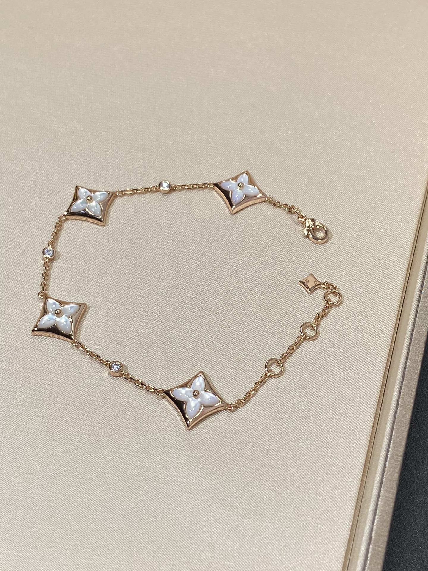 [Psychic Jewelrys]STAR 4 MOTIF MOP DIAMOND PINK GOLD BRACELET