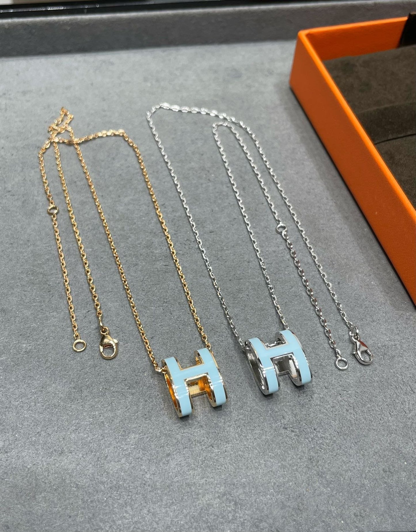 [Psychic Jewelrys]POP H SKY BLUE NECKLACE