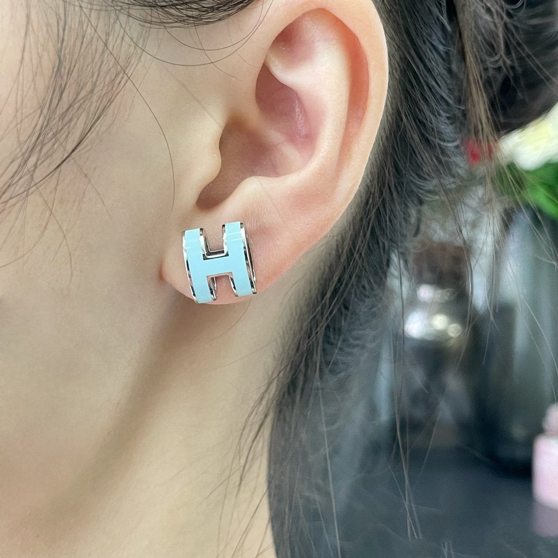 [Psychic Jewelrys]POP H SKY BLUE STUD EARRINGS