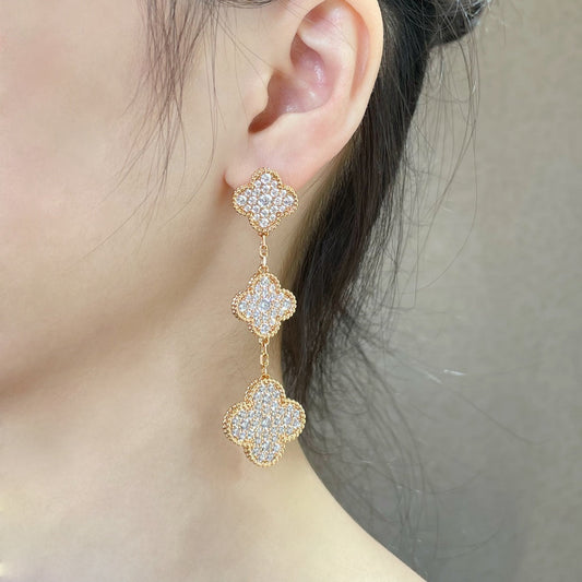 [Psychic Jewelrys]CLOVER 3 MOTIFS DIAMOND PAVED ROSE GOLD EARRINGS