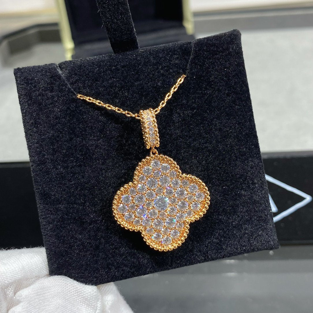 [Psychic Jewelrys]CLOVER 25MM LARGE PEDANT DIAMOND PAVED LONG NECKLACE