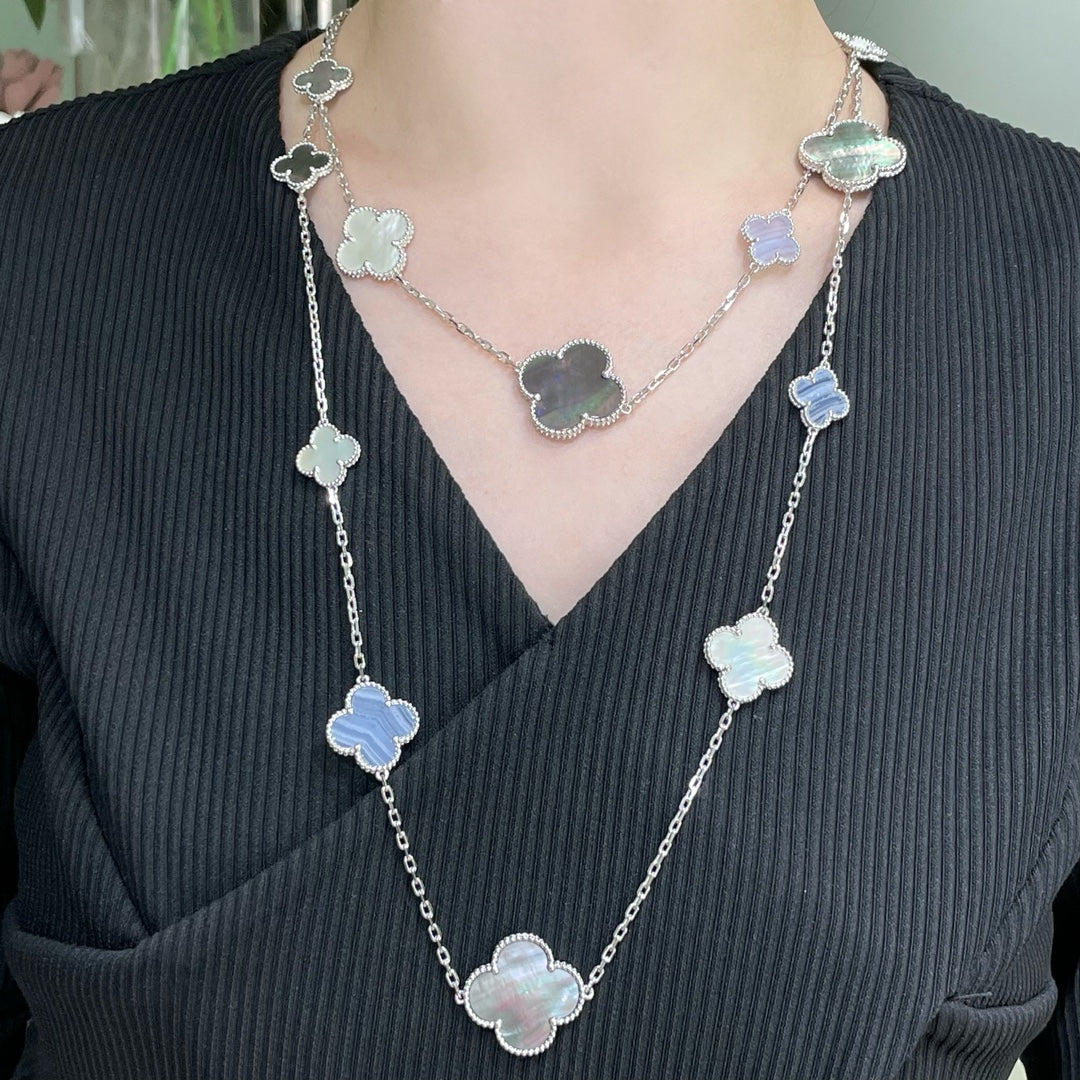 [Psychic Jewelrys]CLOVER 16 MOTIF CHALCEDONY MOP SILVER NECKLACE