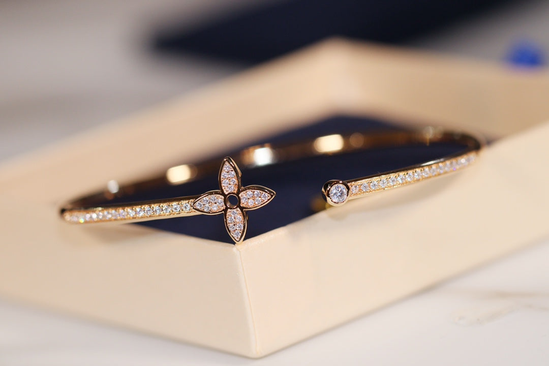 [Psychic Jewelrys]IDYLLE GOLD OPEN BRACELET DIAMOND PAVED