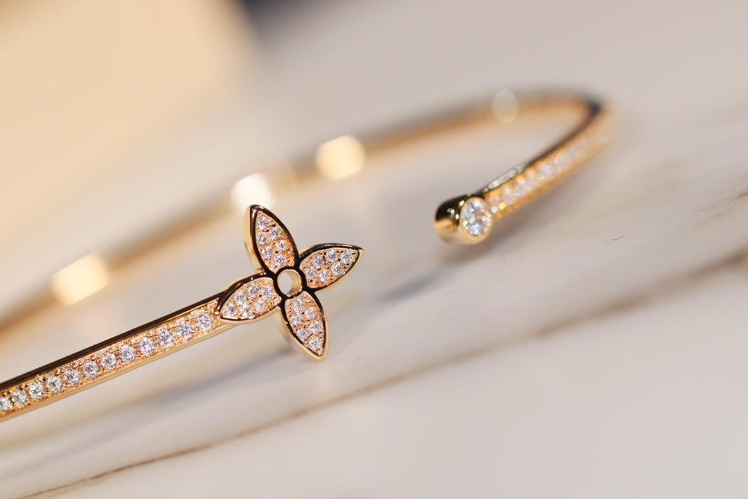 [Psychic Jewelrys]IDYLLE GOLD OPEN BRACELET DIAMOND PAVED