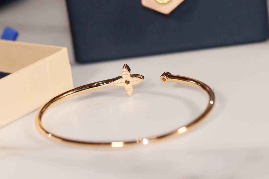 [Psychic Jewelrys]IDYLLE GOLD OPEN BRACELET DIAMOND PAVED