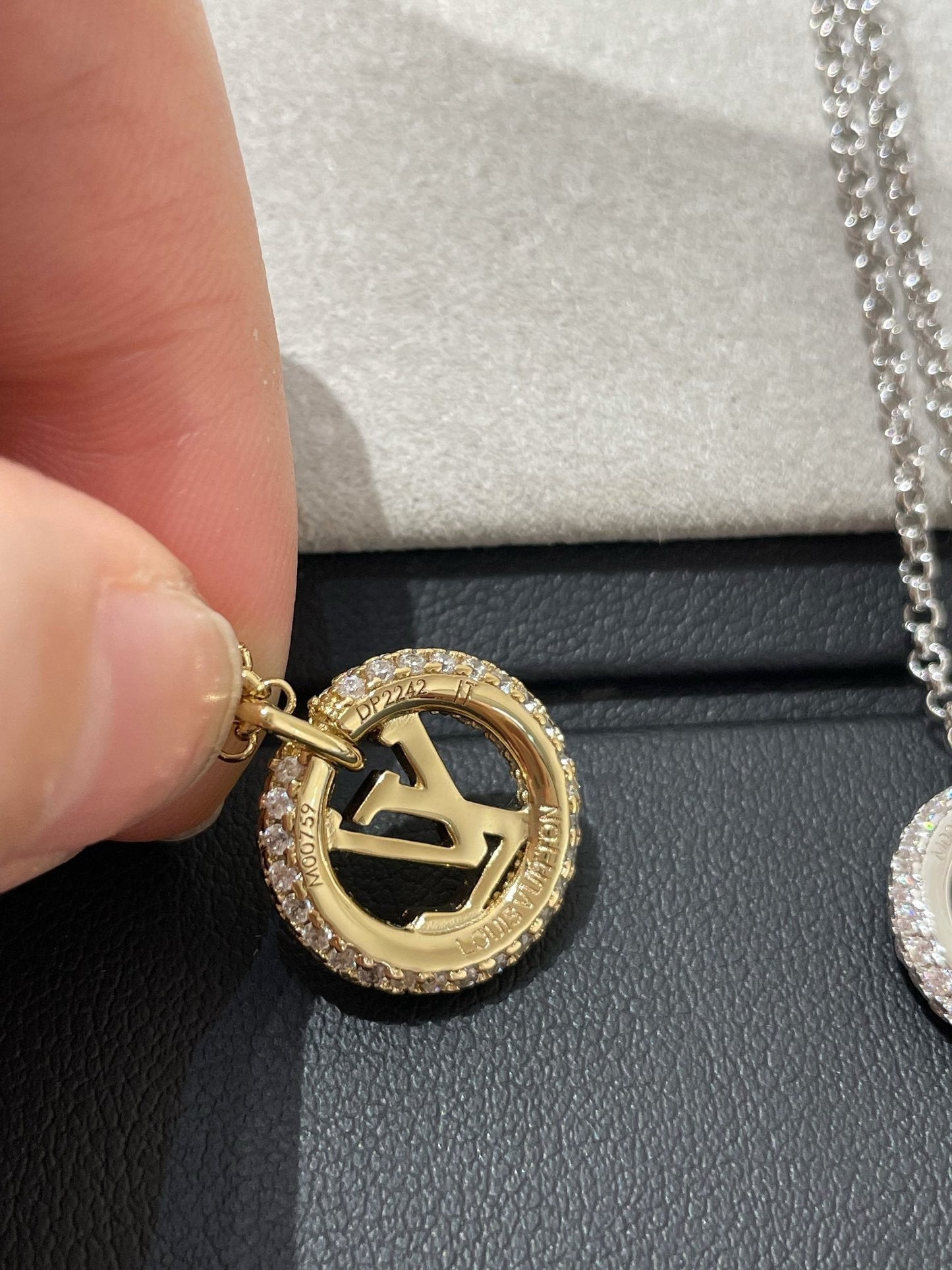 [Psychic Jewelrys]BY NIGHT DIAMOND PAVED NECKLACE