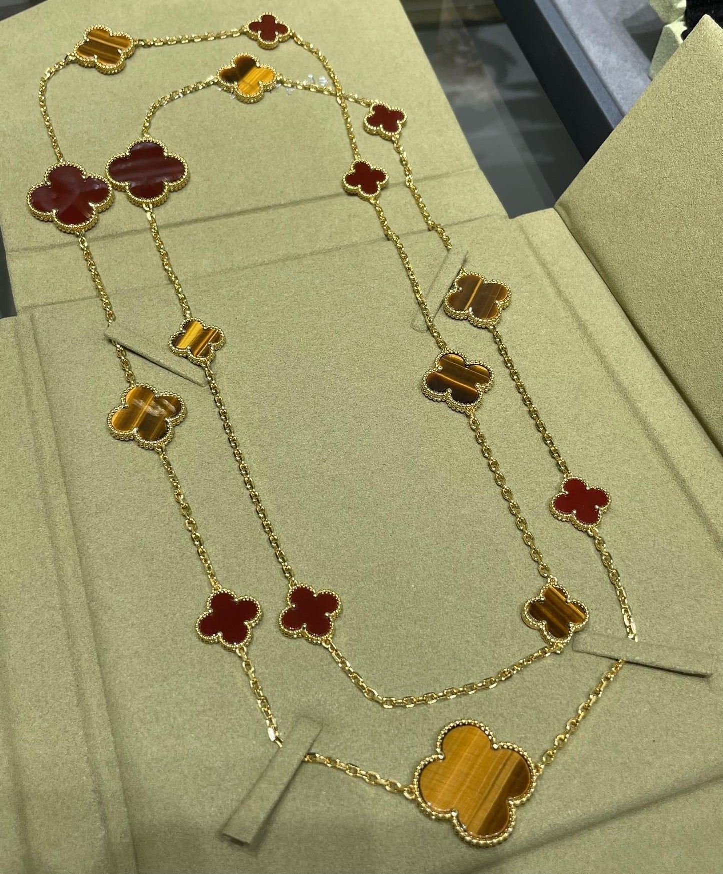 [Psychic Jewelrys]CLOVER 16 MOTIF CARNELIAN TIGER EYE ROSE GOLD NECKLACE