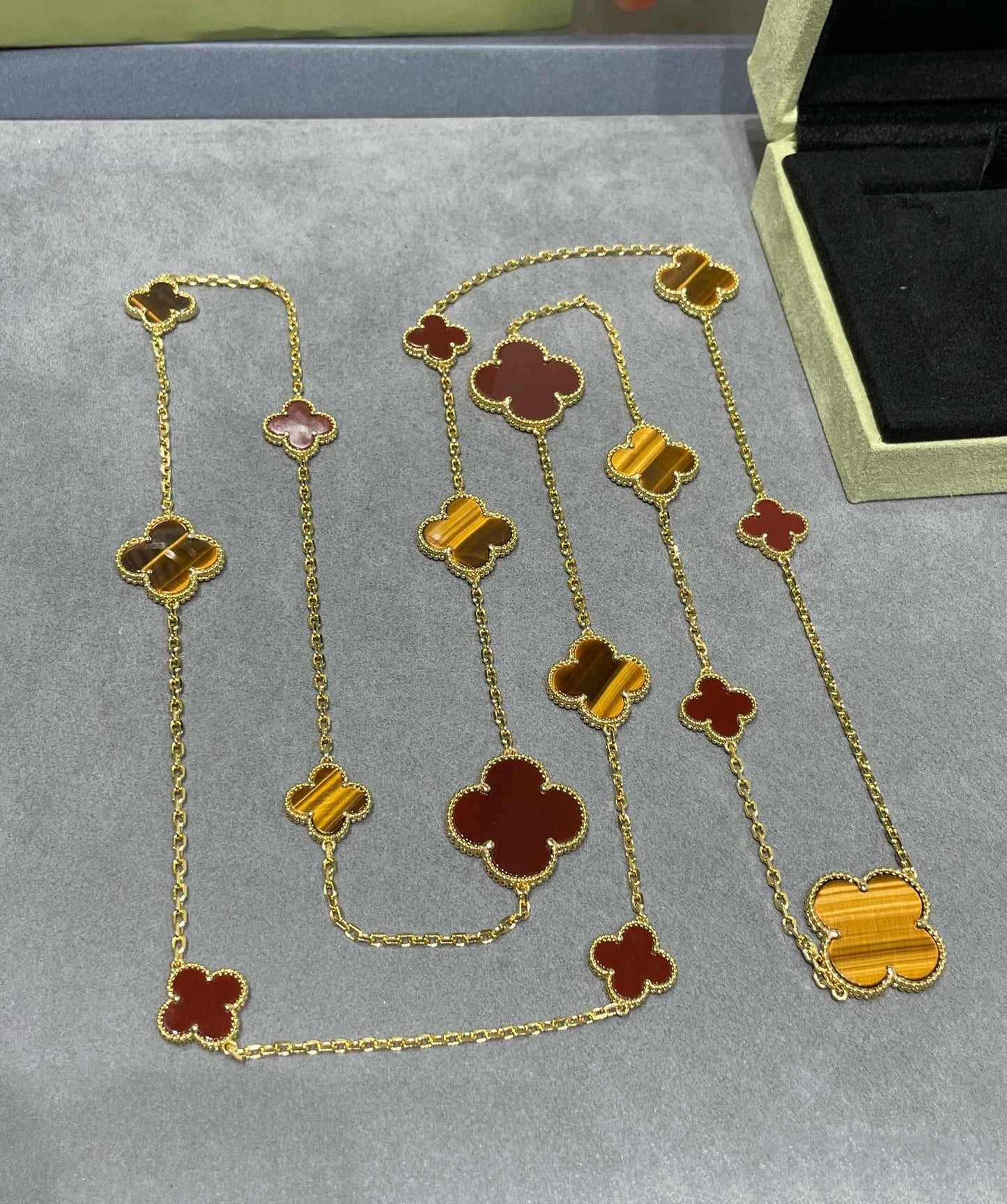 [Psychic Jewelrys]CLOVER 16 MOTIF CARNELIAN TIGER EYE ROSE GOLD NECKLACE