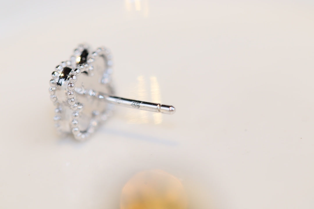 [Psychic Jewelrys]CLOVER MINI TURQUOISE SILVER STUD EARRINGS