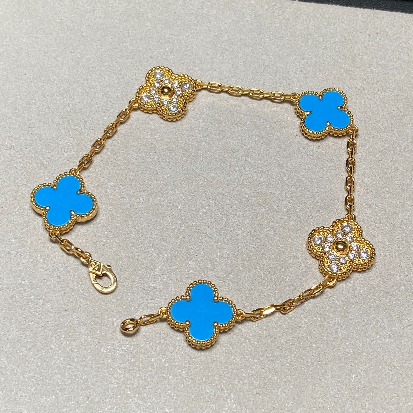 [Psychic Jewelrys]CLOVER 5 MOTIF BLUE CHALCEDONY DIAMOND GOLD BRACELET