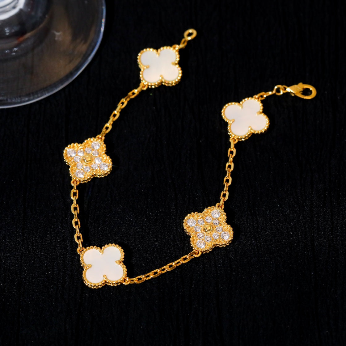 [Psychic Jewelrys]CLOVER BRACELET 5 MOTIF WHITE MOP DIAMOND