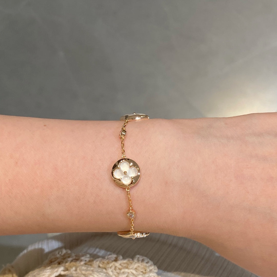 [Psychic Jewelrys]STAR AND SUN 4 MOTIF WHITE MOP PINK GOLD BRACELET