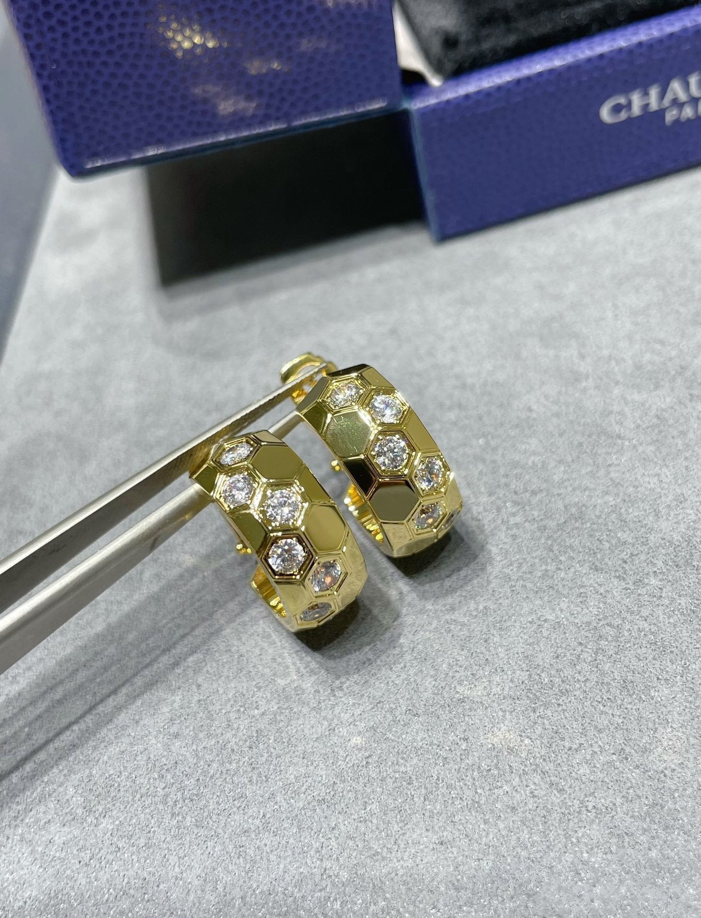 [Psychic Jewelrys]BEE LOVE DIAMOND HOOP EARRINGS