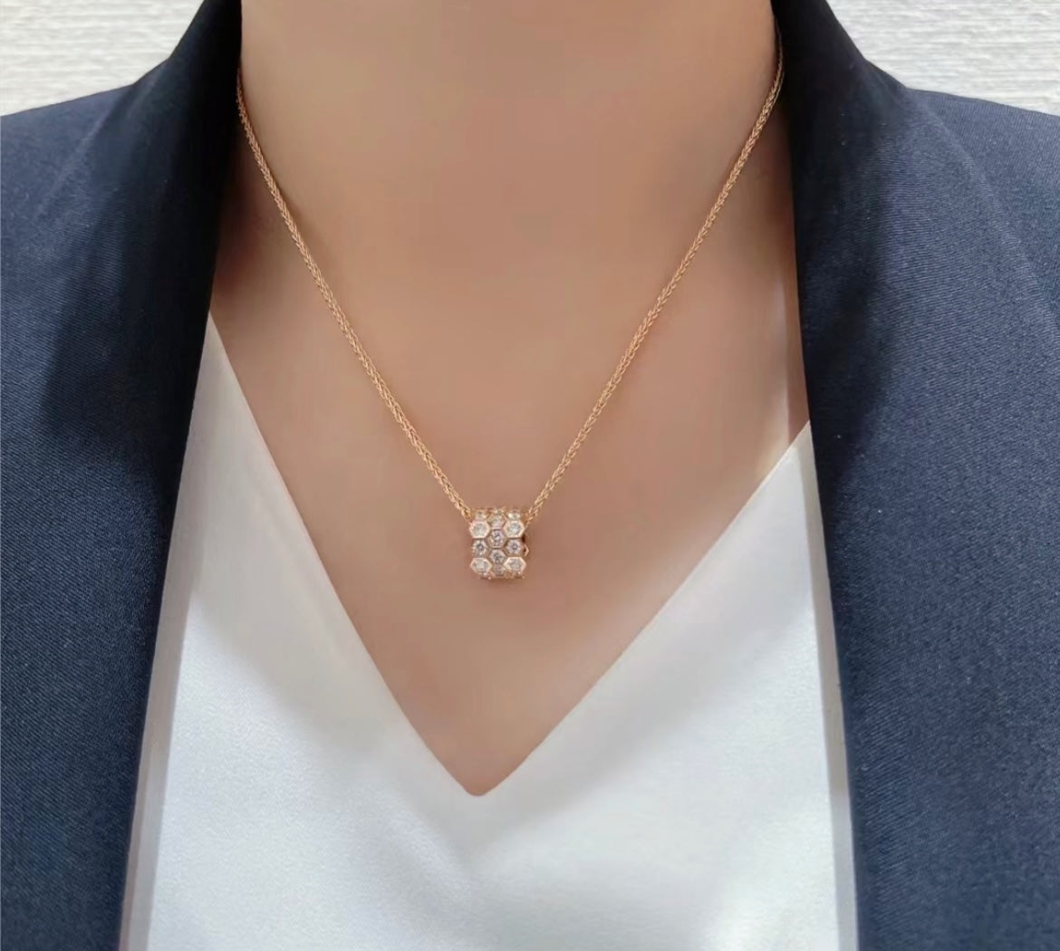 [Psychic Jewelrys]BEE LOVE DIAMOND PAVED 3 ROW NECKLACE