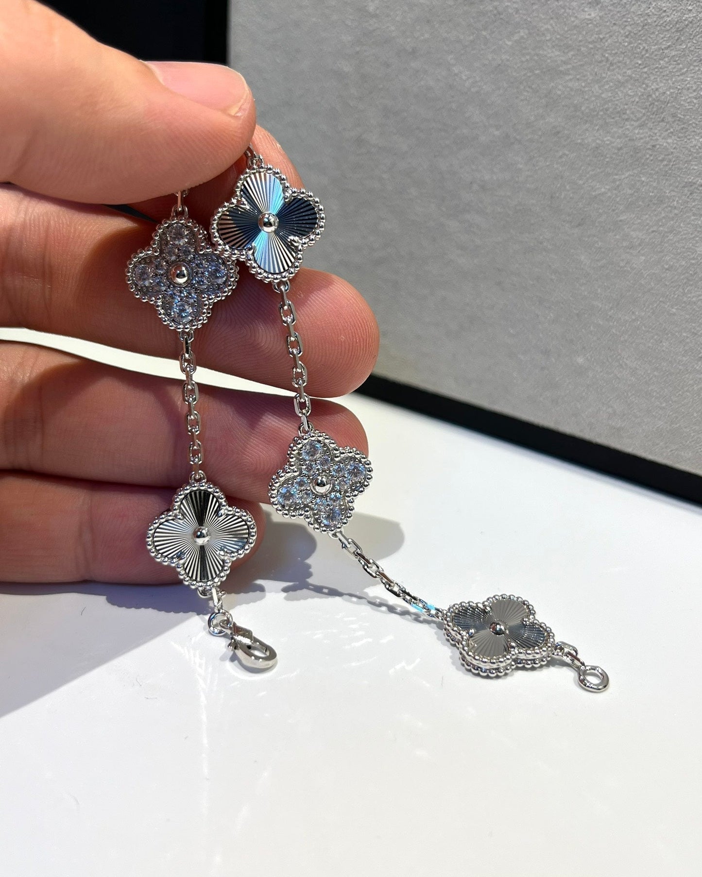 [Psychic Jewelrys]CLOVER 5 MOTIF SILVER DIAMOND BRACELET