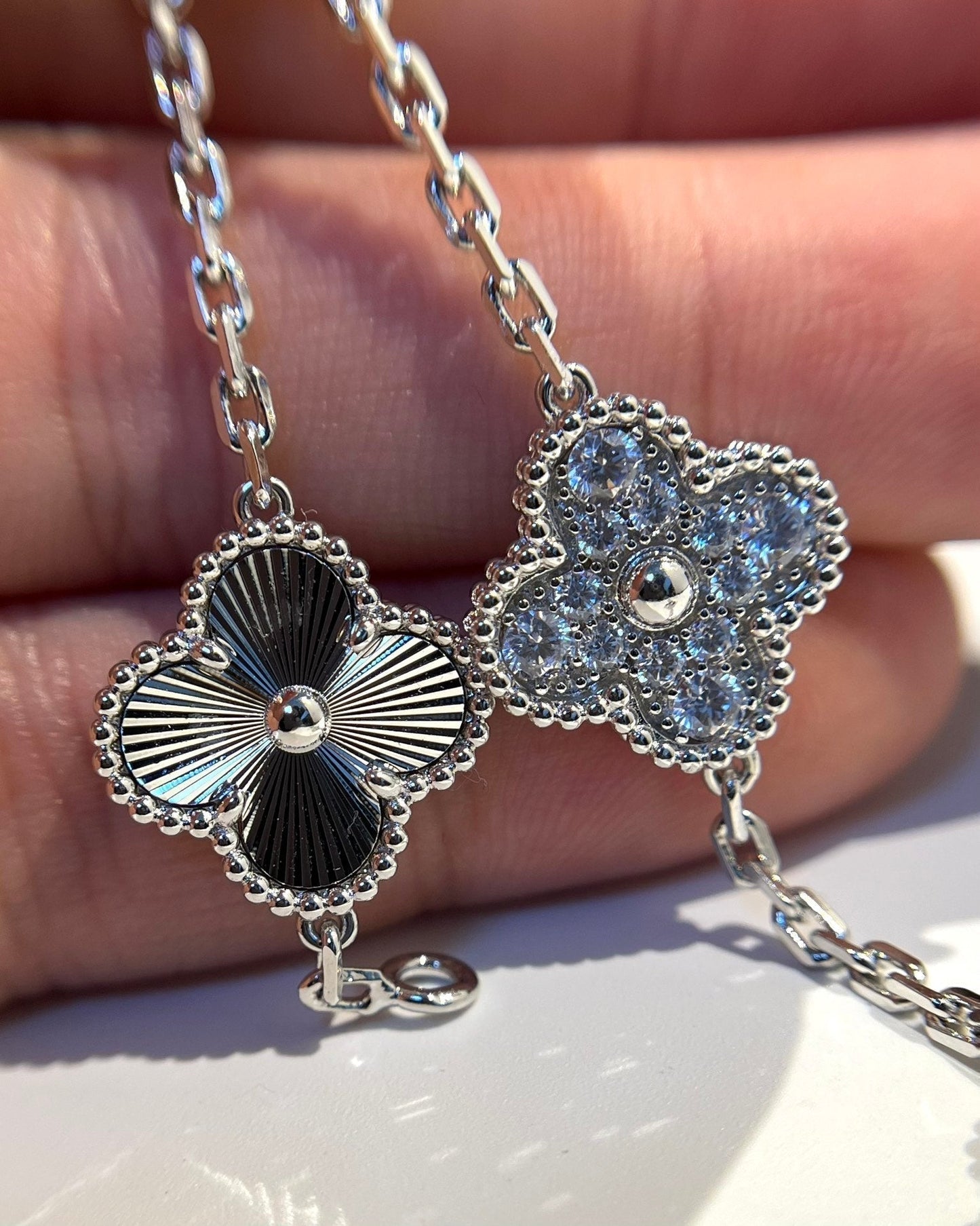 [Psychic Jewelrys]CLOVER 5 MOTIF SILVER DIAMOND BRACELET