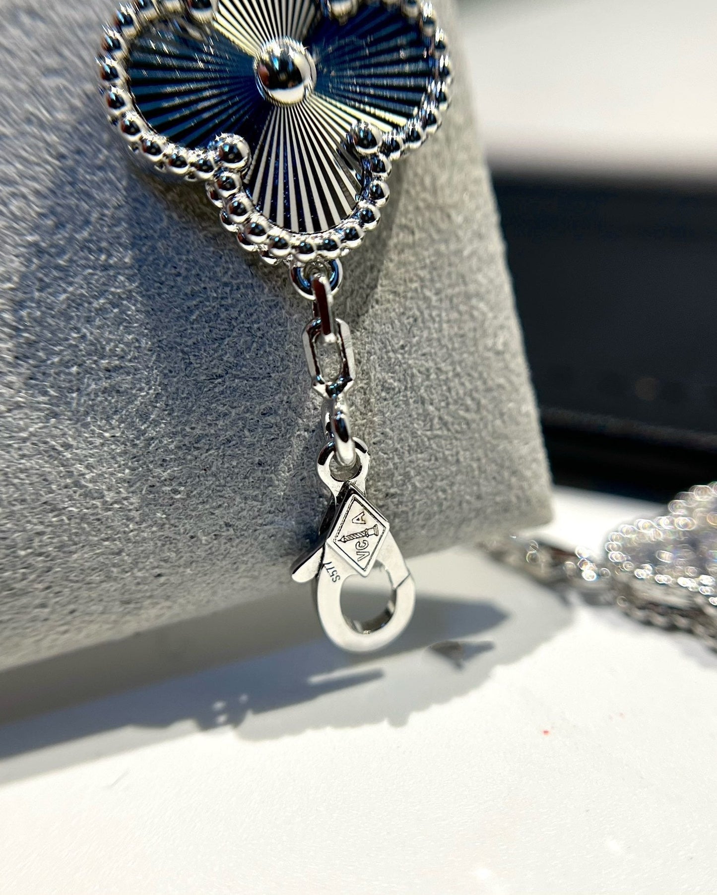 [Psychic Jewelrys]CLOVER 5 MOTIF SILVER DIAMOND BRACELET