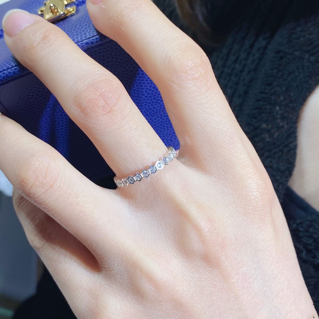 [Psychic Jewelrys]BEE LOVE DIAMOND PAVED SMALL RING