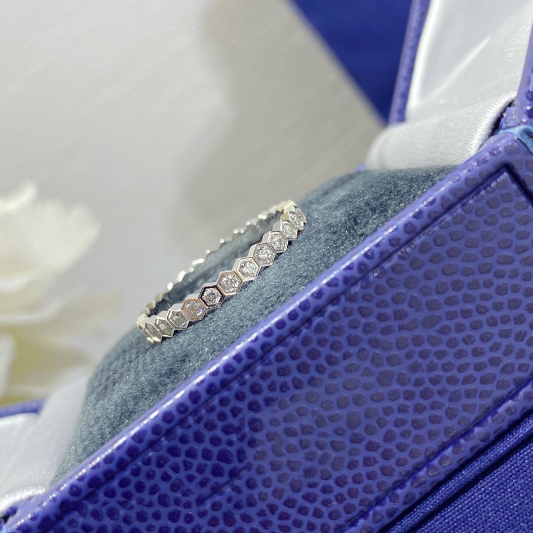 [Psychic Jewelrys]BEE LOVE DIAMOND PAVED SMALL RING
