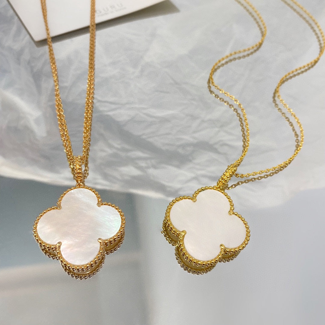 [Psychic Jewelrys]CLOVER 25MM MOP LARGE PENDANT NECKLACE