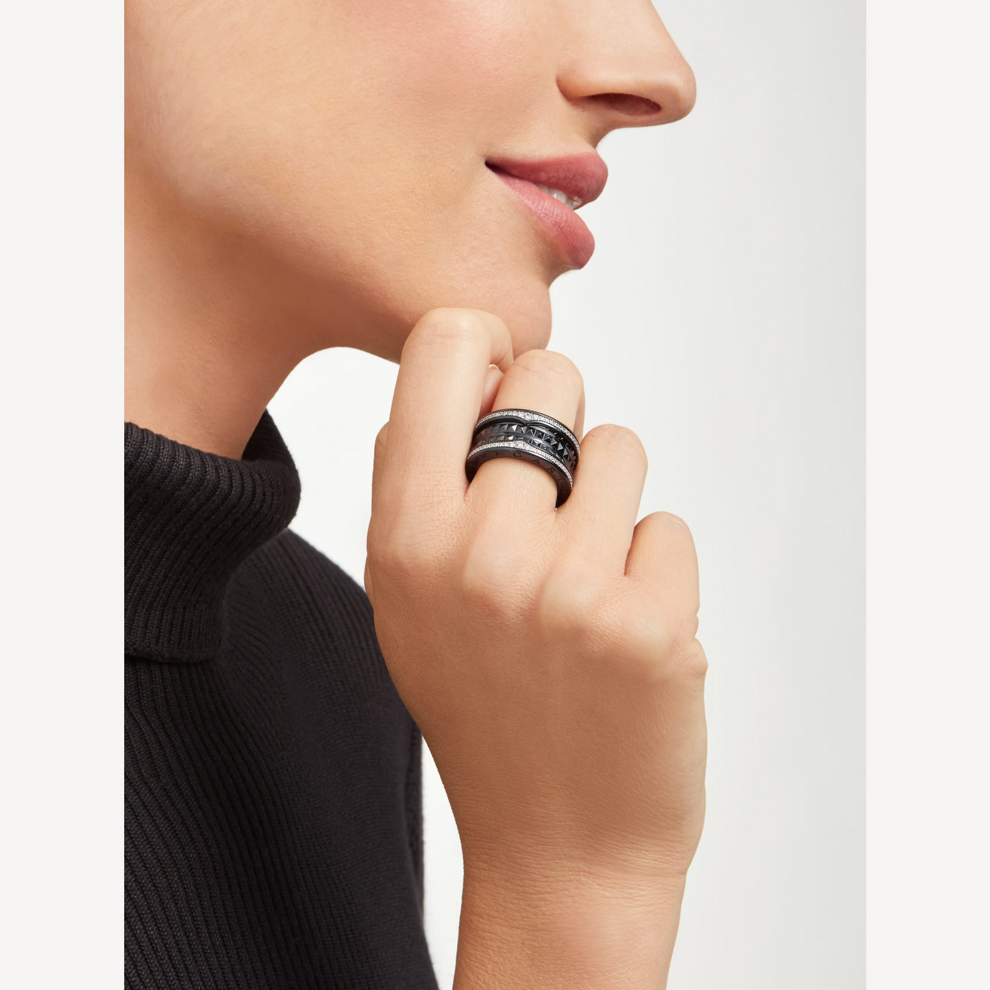 [Psychic Jewelrys]ZERO 1 ROCK FOUR-BAND BLACK CERAMIC WITH STUDDED SPIRAL AND PAVED DIAMONDS RING