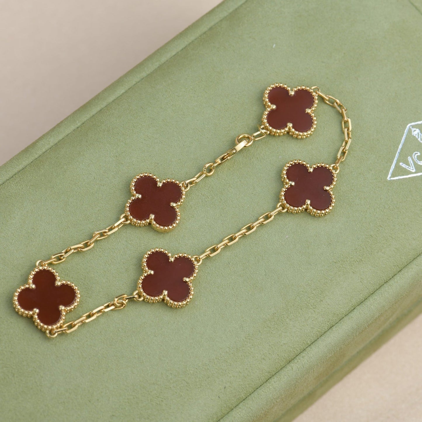 [Psychic Jewelrys]CLOVER 5 MOTIFS RED AGATE  BRACELET
