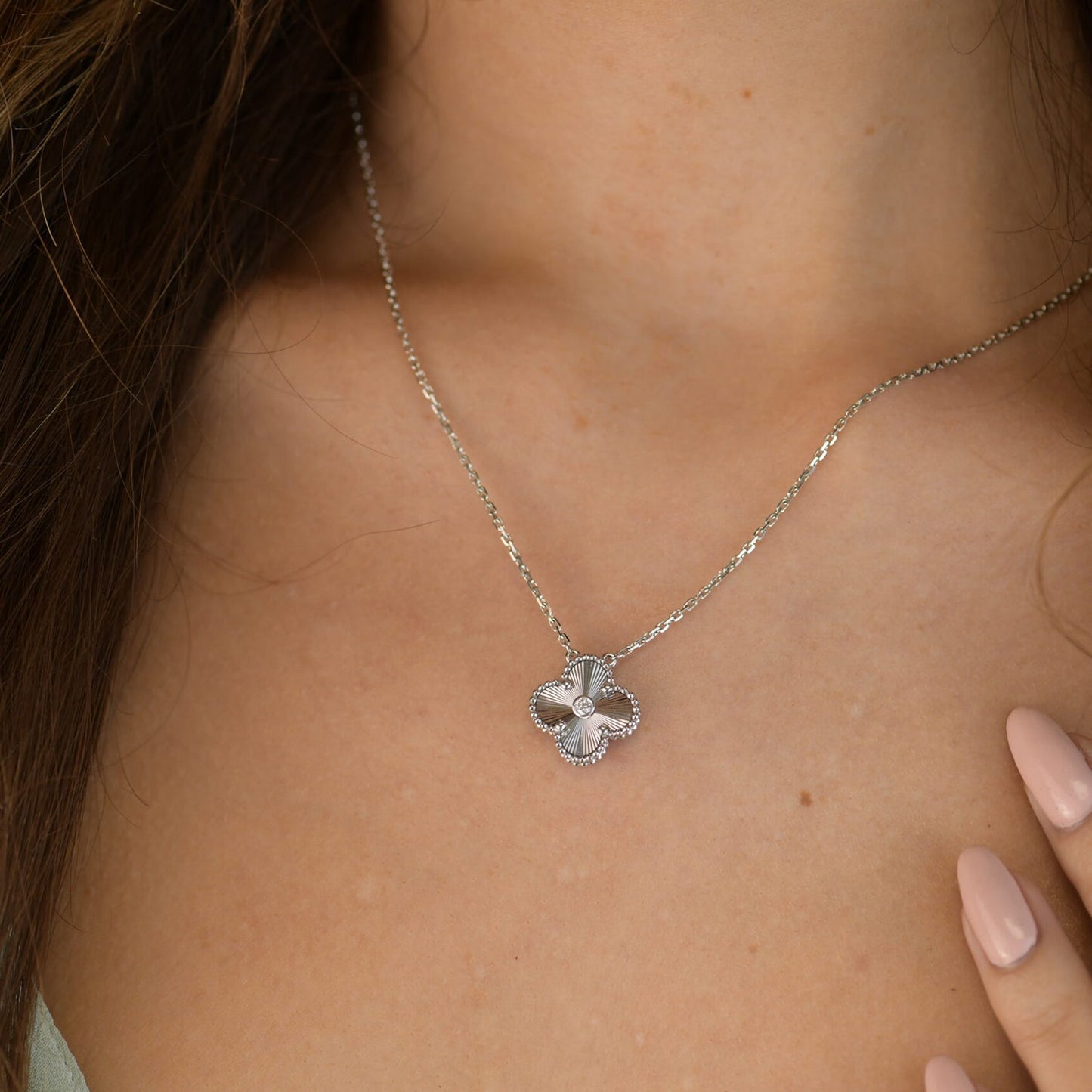 [Psychic Jewelrys]CLOVER  15MM DIAMOND LASER NECKLACE SILVER