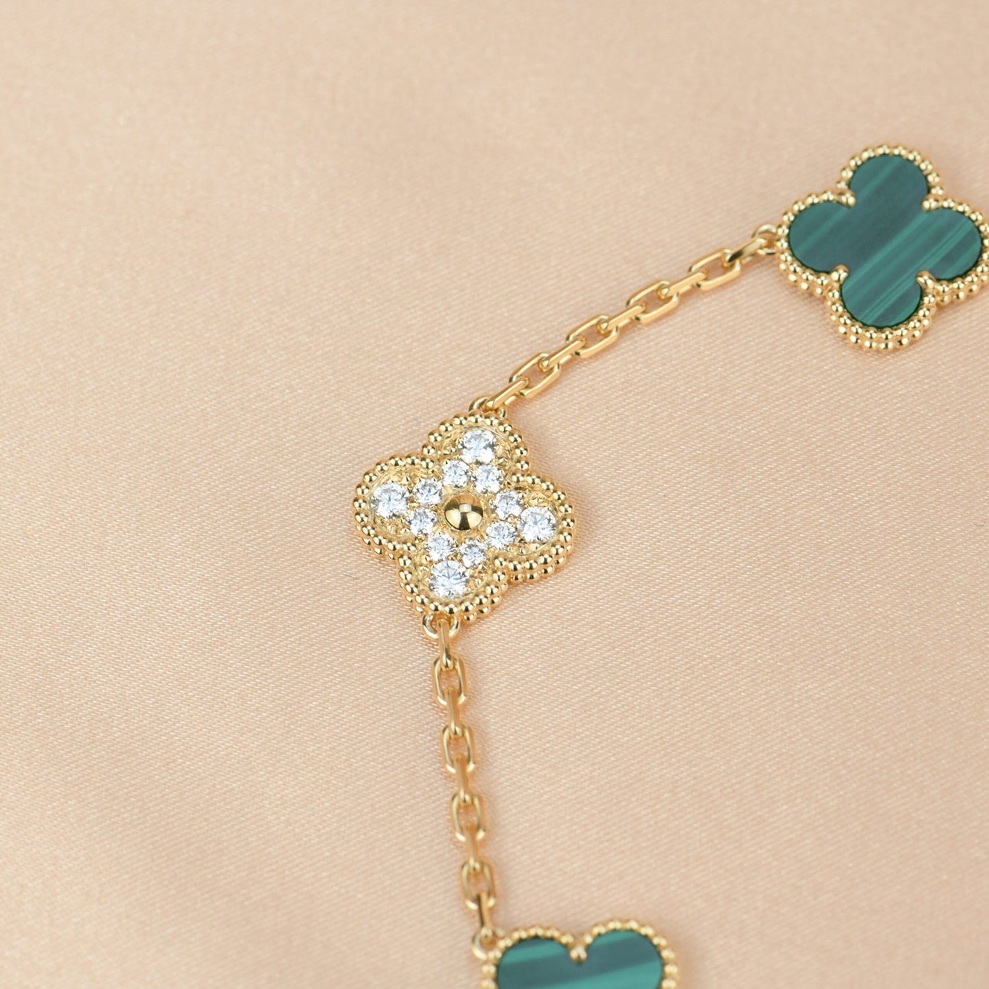 [Psychic Jewelrys]CLOVER  5 MOTIF MALACHITE DIAMOND BRACELET