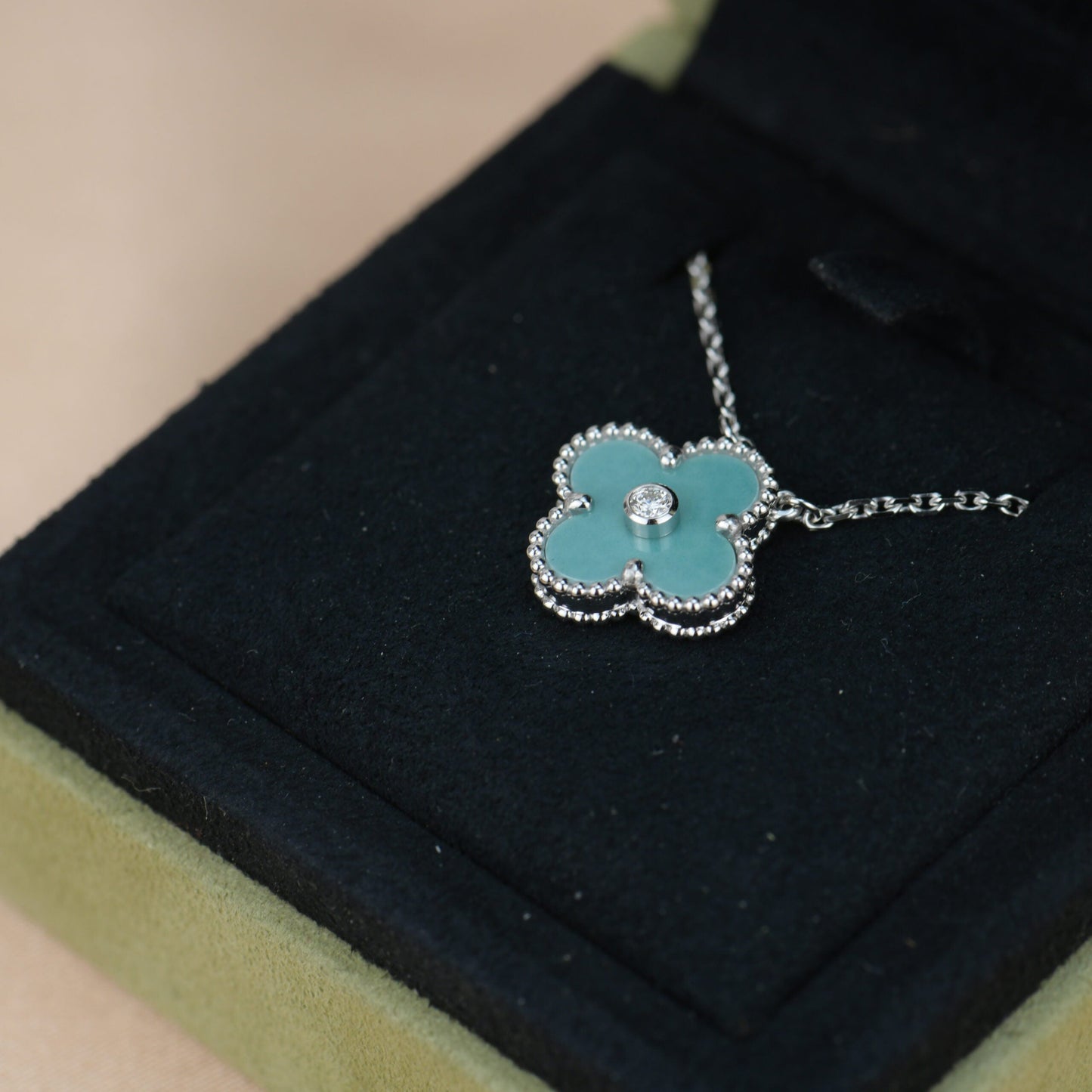 [Psychic Jewelrys]CLOVER 15MM DIAMOND SVRES PORCELAIN  NECKLACE SILVER