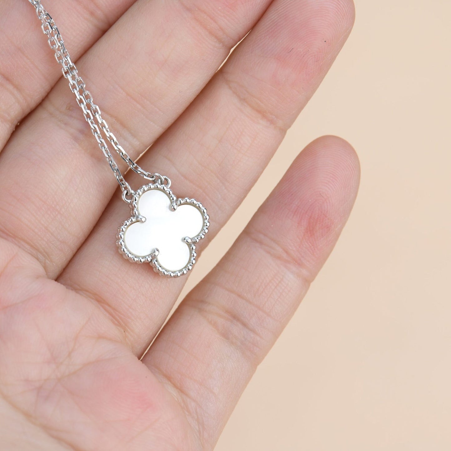 [Psychic Jewelrys]CLOVER  15MM WHITE MOTHER-OF-PEARL SILVER