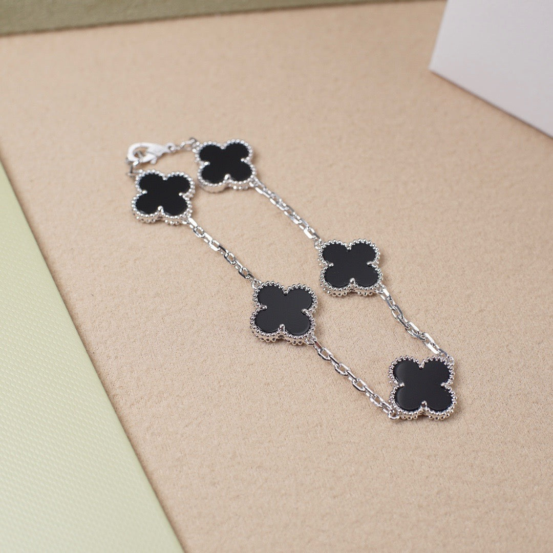 [Psychic Jewelrys]CLOVER 5 MOTIF ONYXS  BRACELET SILVER