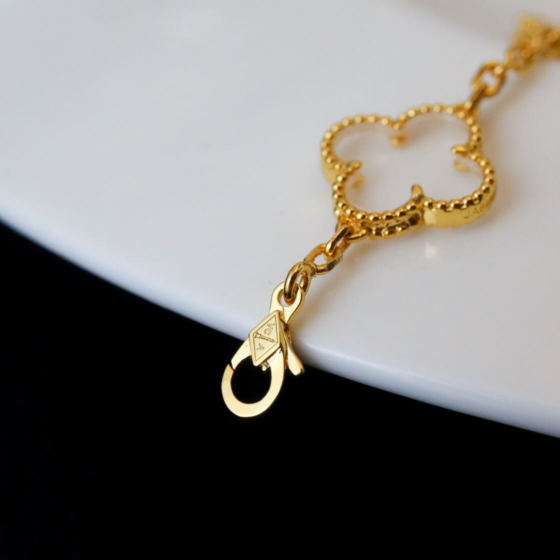 [Psychic Jewelrys]CLOVER 5 MOTIF ROCK CRYSTAL PINK GOLD BRACELET