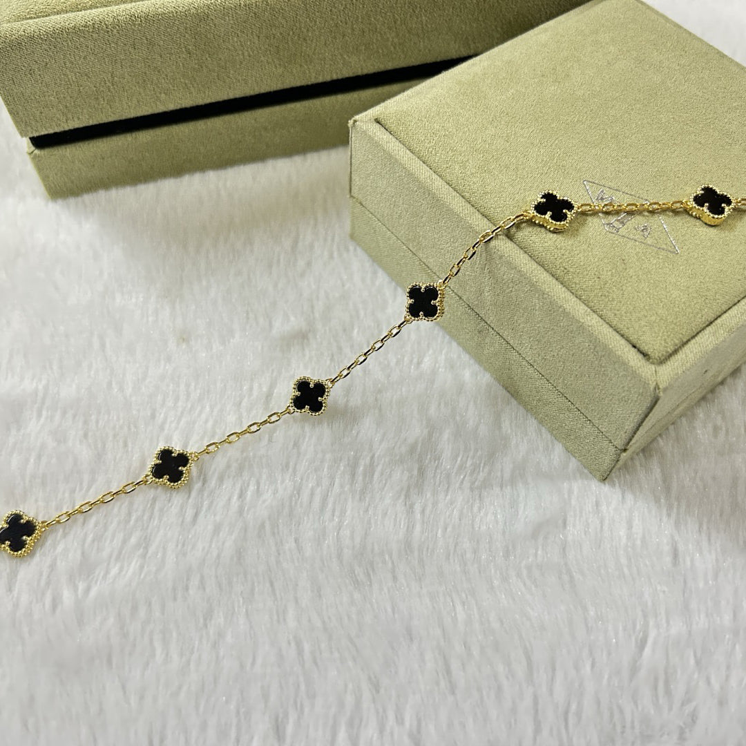 [Psychic Jewelrys]CLOVER 6 MOTIF  ONYXS BRACELET