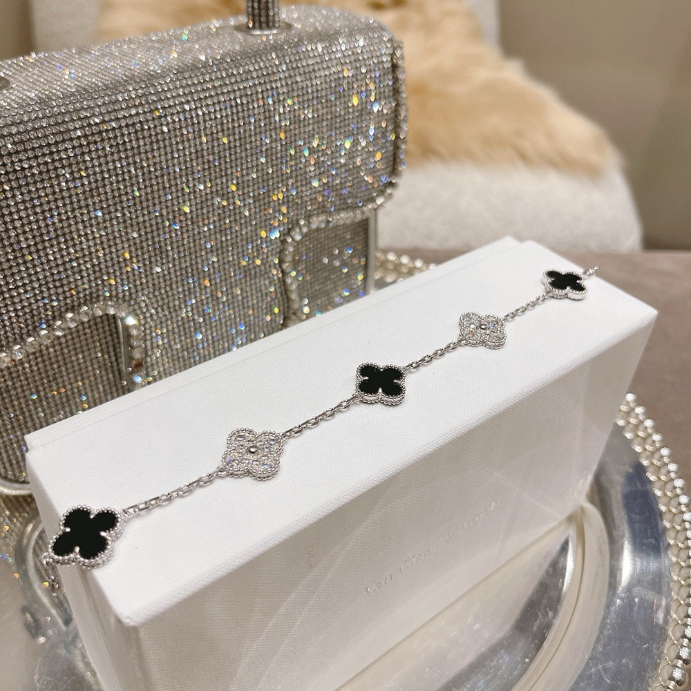 [Psychic Jewelrys]CLOVER 5 MOTIF ONYXS DIAMOND BRACELET SILVER